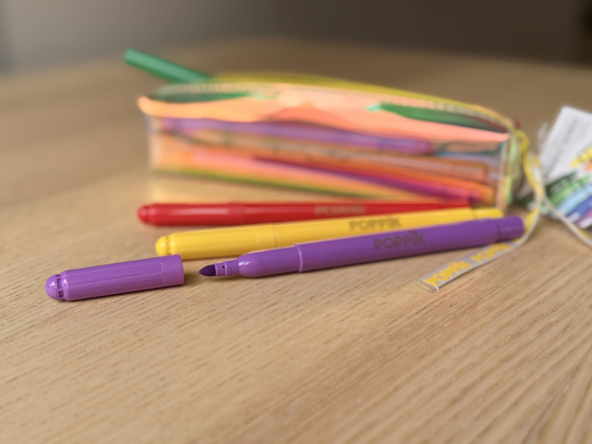 Feutres lavables Poppik et trousse irisée
