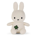 Peluche Miffy brodée trèfle vert, 18 cm