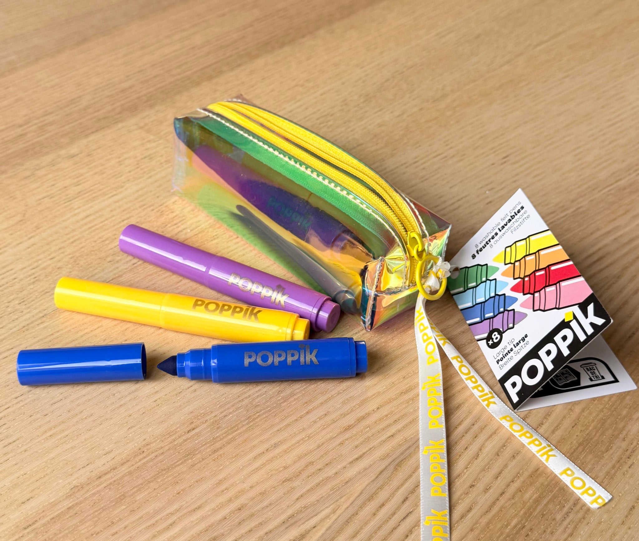 Feutres jumbo Poppik et trousse irisée